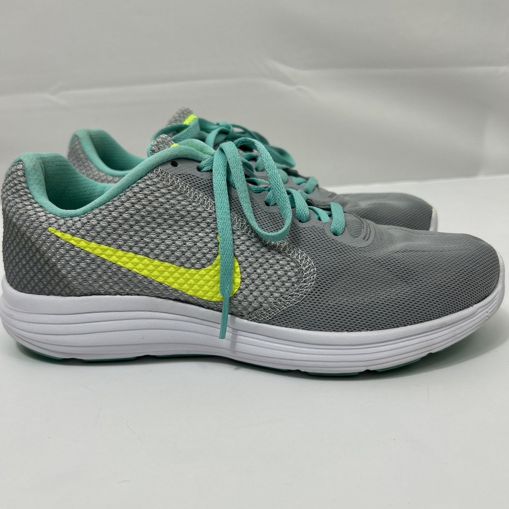 Nike Women Gray Turquoise Revolution 3 Running Shoe 819303-005 Size 8 Sneakers